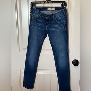 Hollister jeans. Width 27 Length 29